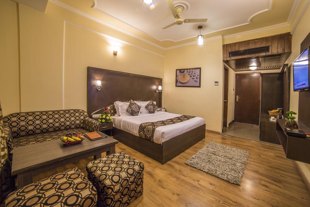 Palette - Solar Residency Hotel Srinagar  Luaran gambar