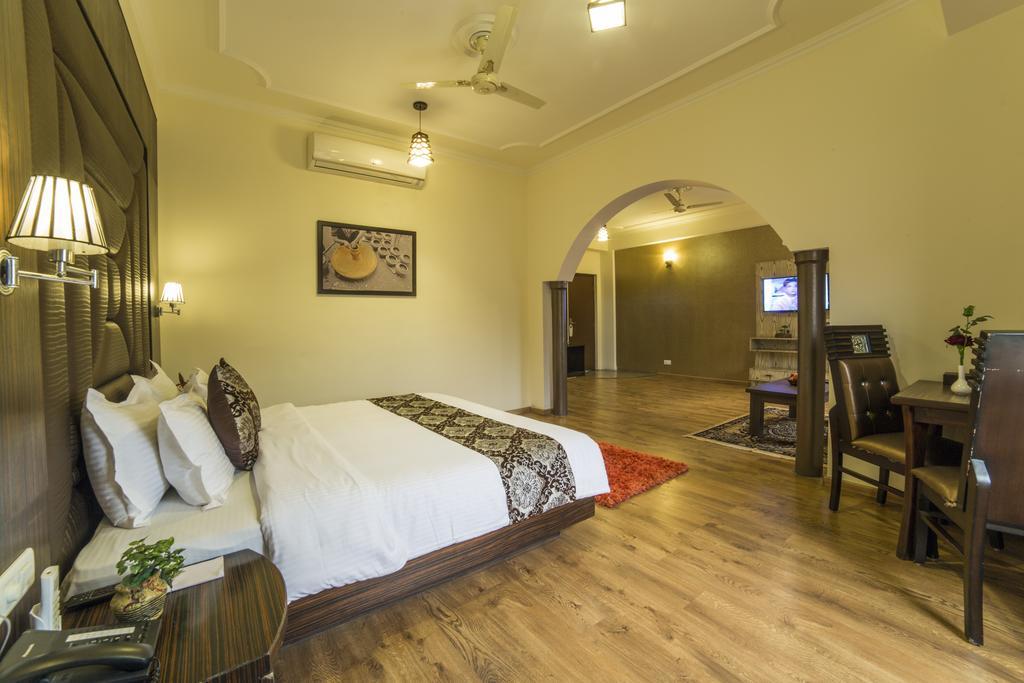 Palette - Solar Residency Hotel Srinagar  Luaran gambar